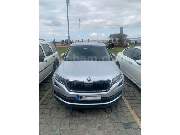 Sahibinden Skoda Kodiaq 1.5 TSI GreenTec Premium 2021 Model İzmir 85.000 km Gri