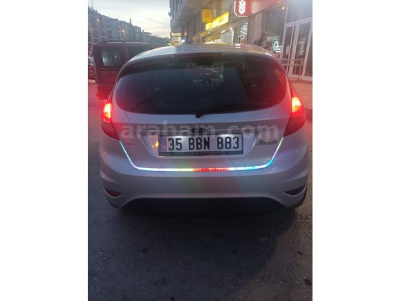 Sahibinden Ford Fiesta 1.4 TDCi Trend 2011 Model  Gri (Gümüş) TAKAS VAR