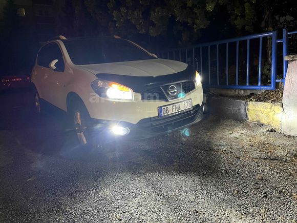 Sahibinden Nissan Qashqai 1.5 dCi Tekna Sky Pack 2012 Model  300.000 km Beyaz