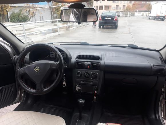 Opel Corsa 1.4