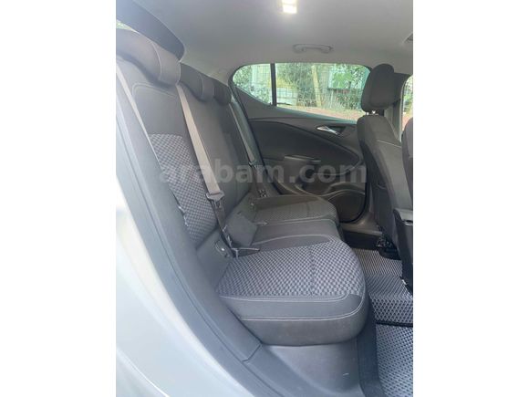 Sahibinden Sunrooflu Opel Astra 1.6 CDTI Dynamic 2017 Model  80.000 km Beyaz