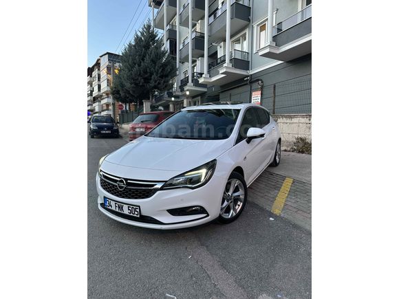 Sahibinden Sunrooflu Opel Astra 1.6 CDTI Dynamic 2017 Model  80.000 km Beyaz