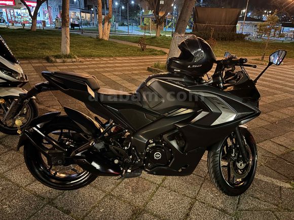 Acil 2025 model sıfır ayarında Sahibinden Bajaj Pulsar 200 RS 
