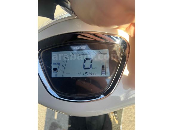 ORJİNAL 80LİK MOTOR BEYAZ 4 binde temiz