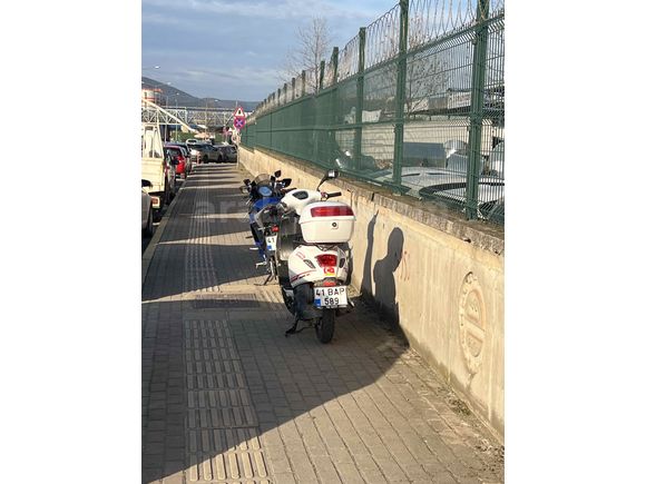ORJİNAL 80LİK MOTOR BEYAZ 4 binde temiz