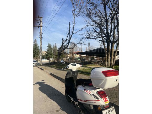 ORJİNAL 80LİK MOTOR BEYAZ 4 binde temiz