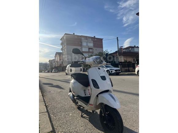 ORJİNAL 80LİK MOTOR BEYAZ 4 binde temiz