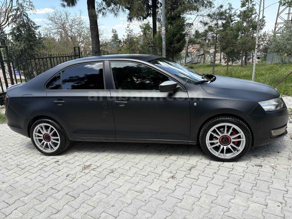 Sahibinden Skoda Rapid 1.6 TDI Elegance 2015 Model 