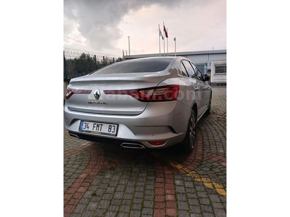 Sahibinden Renault Megane 1.3 TCe Icon 2023 Model