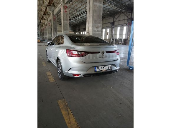 Sahibinden Renault Megane 1.3 TCe Icon 2023 Model