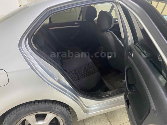 Sahibinden Volkswagen Jetta 1.6 TDi Primeline 2011 Model 