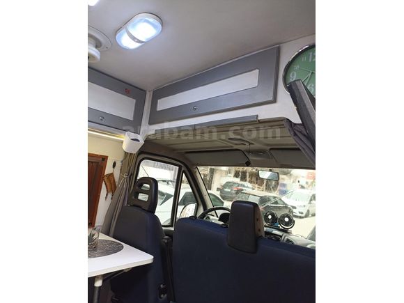 tam donanımlı  özenle kullanılmış karavan