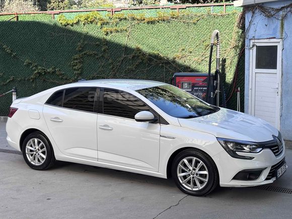  Renault Megane 1.5 dCi Touch 
2017  Şubat ayı çıkışlı(Tutarın bir kısmına kredi kartı çekilebilir)