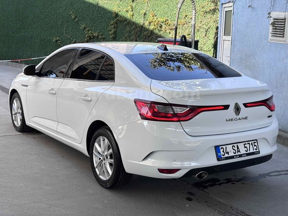  Renault Megane 1.5 dCi Touch 
2017  Şubat ayı çıkışlı(Tutarın bir kısmına kredi kartı çekilebilir)