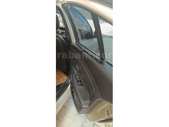 Sahibinden Renault Fluence 1.5 dCi Dynamique 2011 Model Sivas
