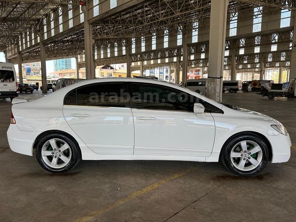 2009 HONDA ELEGANCE