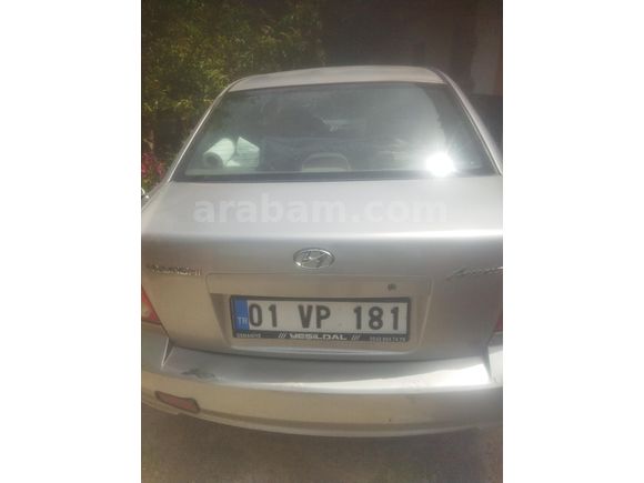 Sahibinden Hyundai Accent 1.6 Admire 2005 Model  270.000 km Gri