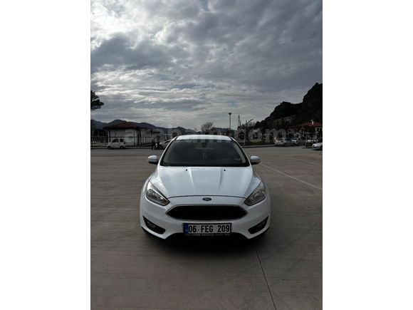 Sahibinden Ford Focus 1.5 TDCi Trend X 2018 Model Ankara 189.000 km Beyaz
