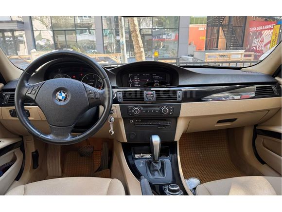 Sahibinden BMW 3 320d HATASIZ TRAMERSİZ EMSALSİZ 2012 Model  FİYAT DÜŞTÜ