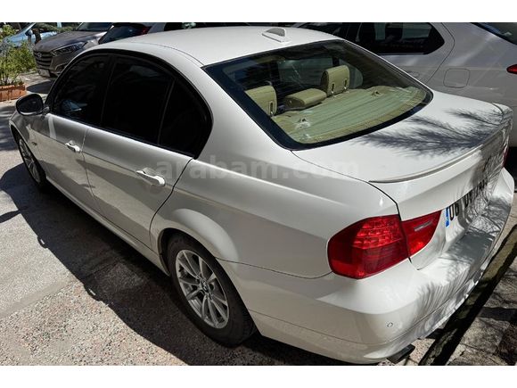 Sahibinden BMW 3 320d HATASIZ TRAMERSİZ EMSALSİZ 2012 Model  FİYAT DÜŞTÜ
