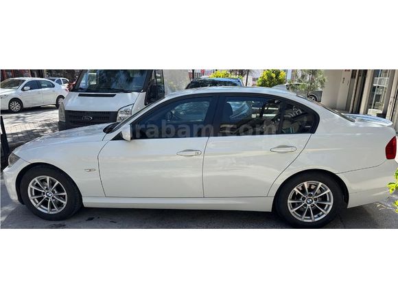 Sahibinden BMW 3 320d HATASIZ TRAMERSİZ EMSALSİZ 2012 Model  FİYAT DÜŞTÜ