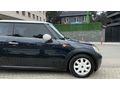 MİNİ ONE 242.000 siyah beyaz 
