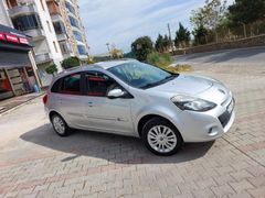 Sahibinden Renault Clio 1.2 Grandtour Extreme 2011 Model Muayene yeni sorunsuz