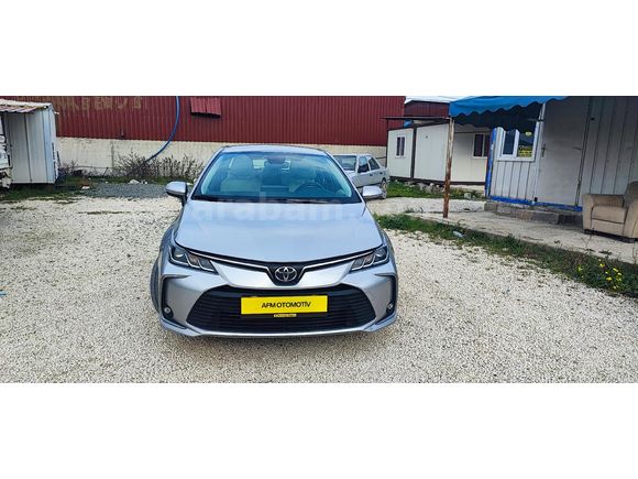 Sahibinden Toyota Corolla 1.5 Dream 2022 Model