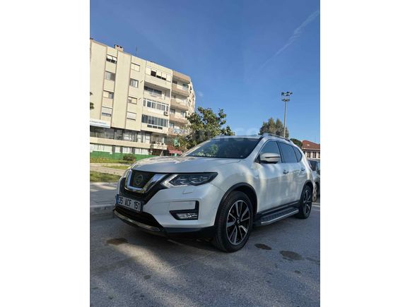 2018 model Nissan X-Trail 1.6 dCi dizel aracım satılıktır