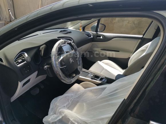 Sahibinden Citroen C4 1.6 e-HDi Confort Plus 2012 Model