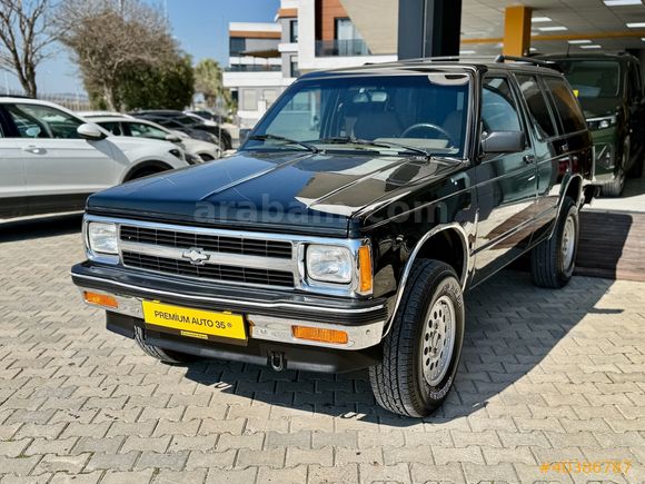 Premium Auto 35 - Koleksiyonluk Chevrolet Blazer S 10