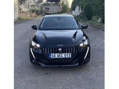 HATASIZ - 28.500 KM - YETKİLİ SERVİS BAKIMLI 130 HP 208 ALLURE SELECTION