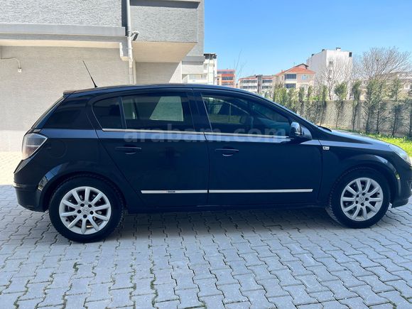 Hatasız Değişensiz Sahibinden Opel Astra 1.6 Enjoy Plus 2011 Model  
