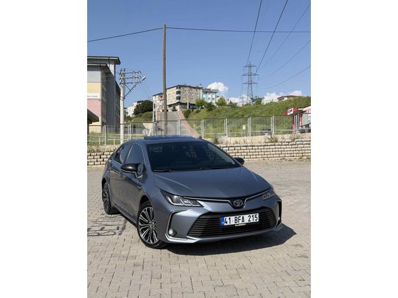 Sahibinden Toyota Corolla 1.8 Hybrid Flame X-Pack 2020 Model 