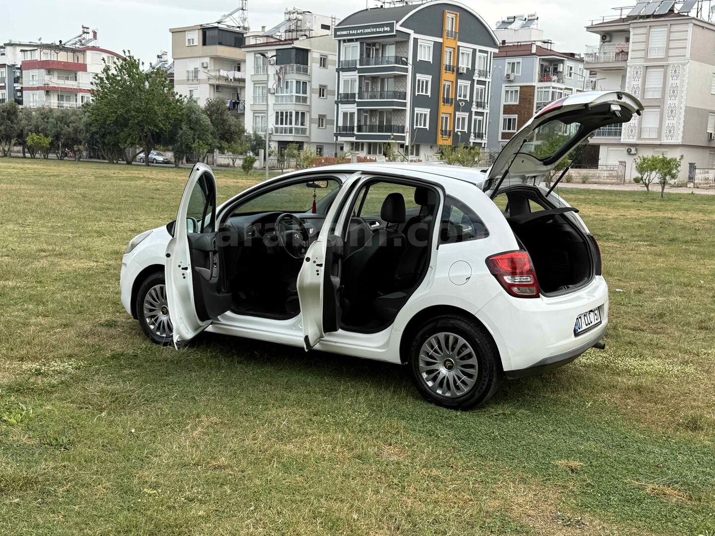 Galeriden Citroen C3 1.4 HDi Attraction 2011 Model Antalya 303.000 km Beyaz 4