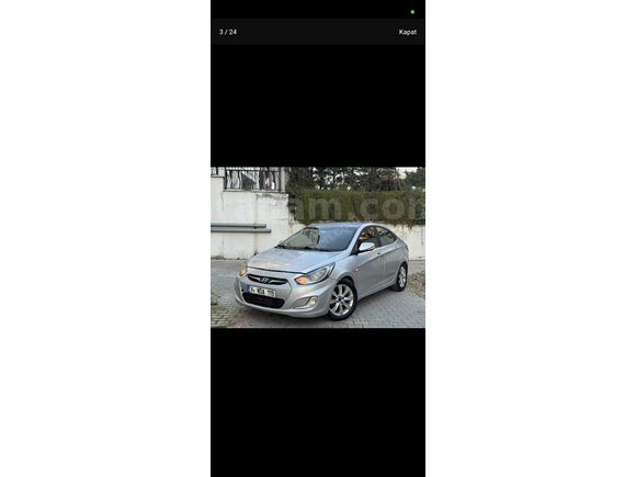 Sahibinden Hyundai Accent Blue 1.4 CVVT Mode 2012 Model  258.000 km Gri
