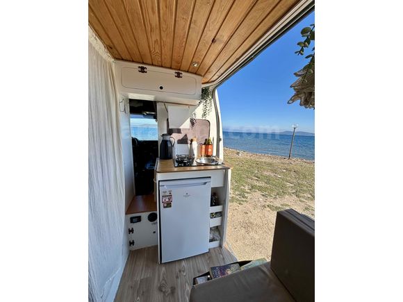 Boyasız- Değişensiz Renault Master Motokaravan 