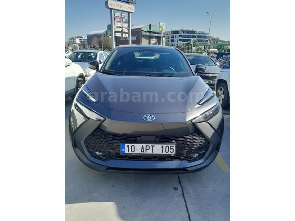 Sahibinden Toyota C-HR 1.8 Hybrid Flame 2024 Model