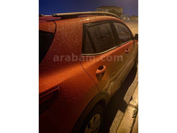 Sahibinden Kia Stonic 1.4 MPI Cool 2023 Model  57.500 km Kırmızı