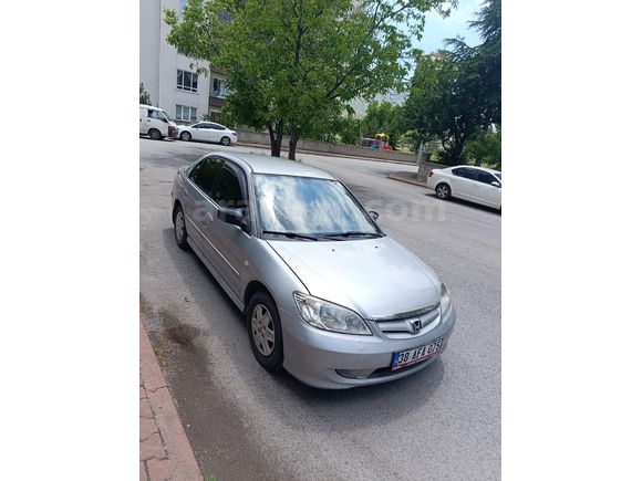 Sahibinden Honda Civic 1.6i VTEC ES 2005 Model