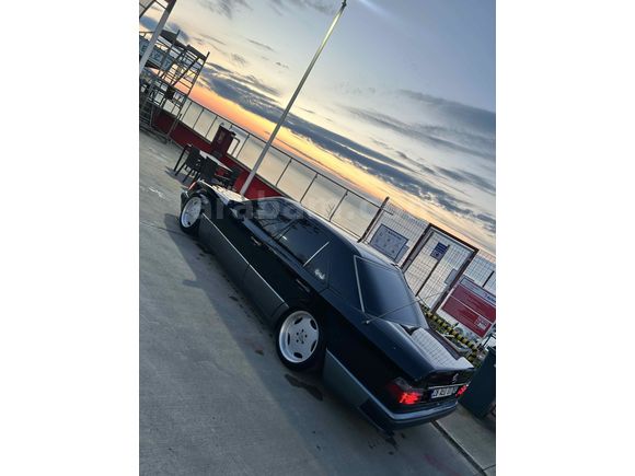Acil satılık Sahibinden Mercedes - Benz 200 E 1992 Model 
