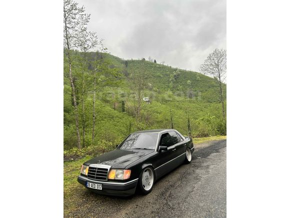 Acil satılık Sahibinden Mercedes - Benz 200 E 1992 Model 