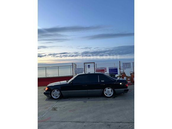 Acil satılık Sahibinden Mercedes - Benz 200 E 1992 Model 