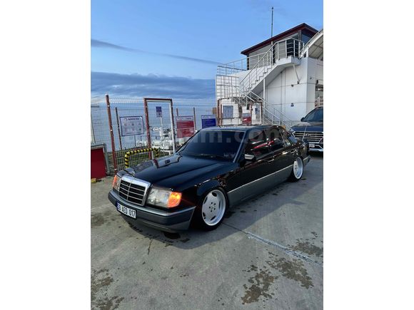 Acil satılık Sahibinden Mercedes - Benz 200 E 1992 Model 