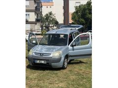 Galeriden Peugeot Partner 2.0 HDI 2004 Model Antalya