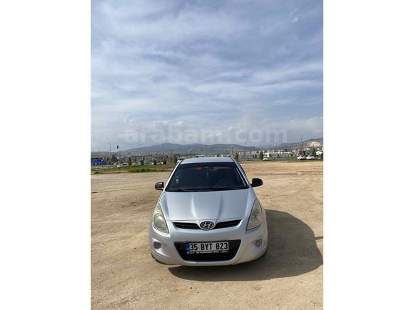 212 binde  Hyundai i20 1.4 CRDi Jump 2012 Model 