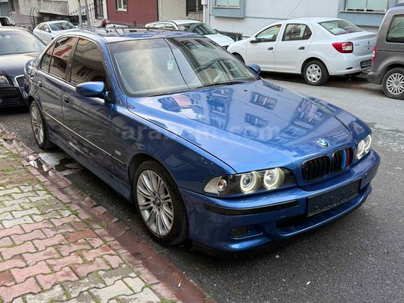 TR’de tek  SKY BLUE + PiANO BLACK 3.0 v6 231 hp