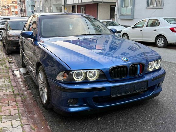 TR’de tek  SKY BLUE + PiANO BLACK 3.0 v6 231 hp