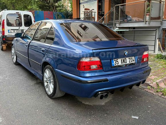 TR’de tek  SKY BLUE + PiANO BLACK 3.0 v6 231 hp