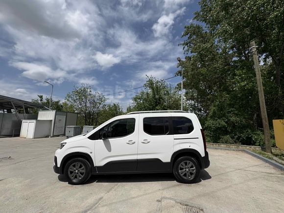 Sahibinden Peugeot Rifter 1.5 BlueHDI Allure 2022 Model 